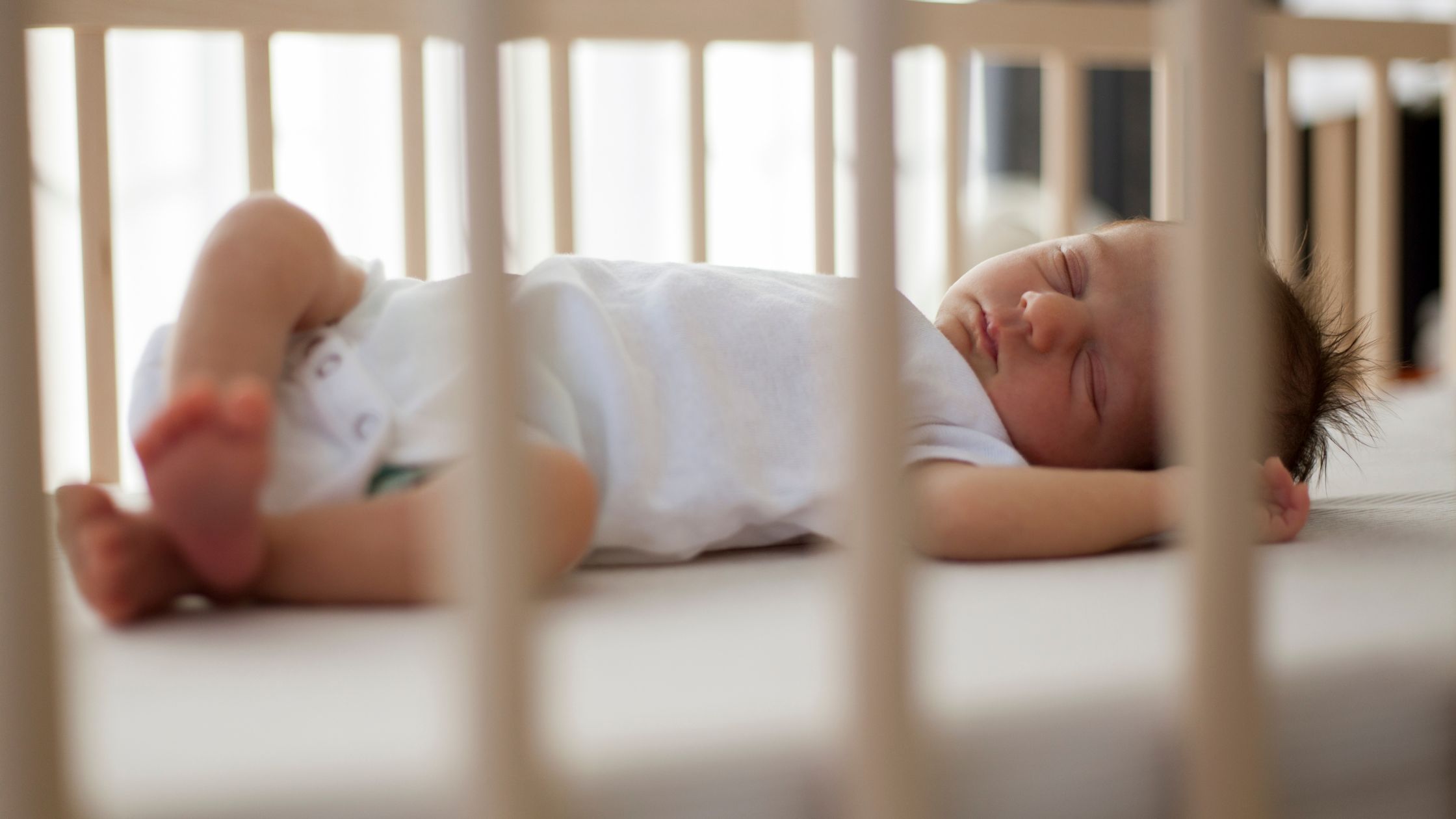 Read more about the article שינה דרך העונות: התאמת דפוסי השינה של ילדים לקיץ ולחורף